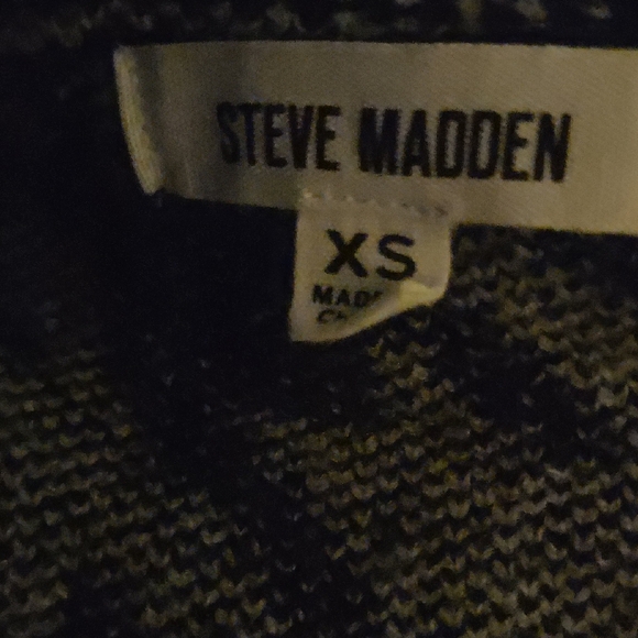 Steve Madden Black and White Houndstooth Cardigan - Picture 2 of 16